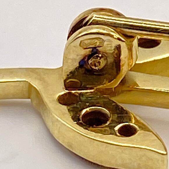 Vintage 14K Gold Fower Brooch With Prong Set Garnet Leaves and Petals - Picture 10 of 10